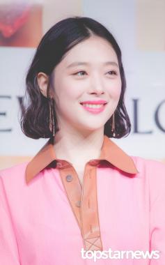 [HD포토] 설리, ‘깨끗하게 맑게 자신있게’