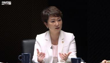 ‘외부자들’, 국민의당 이언주 의원 출연 “안철수의 새정치 뭘 주장하는지 분명치 않아”