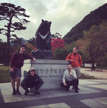 [근황] ‘어서와 한국은 처음이지?’ 페트리, 핀란드 친구들과 설악산국립공원 방문