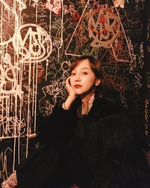 ‘비행소녀’아유미, 성숙한 美 뽐내며…화보 같은 일상 ‘공개’