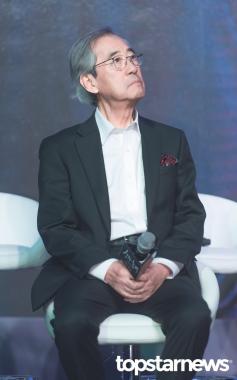 [HD포토] 남일우, ‘허공을 바라봐도 분위기 있는 모습’