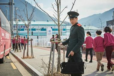 흥행 질주 ‘강철비’, 누적 관객수 345만명…400만 코 앞