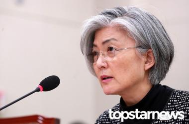 강경화, “위안부 합의, 피해자 소통하고 모든 옵션 열어놓고 검토할 것”