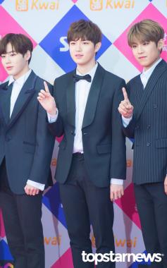 [HD포토] 워너원(Wanna One) 김재환, ‘손끝까지 귀여운 째니’ (2017 SBS 가요대전)