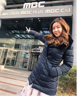 ‘보그맘’ 박한별, MBC 사옥 앞에서 한컷 “안녕 MBC”