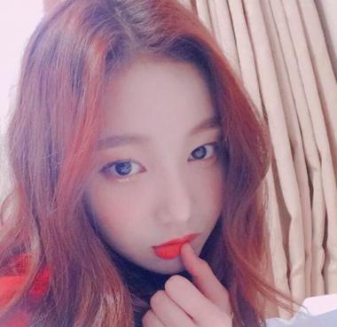 모모랜드(MOMOLAND) 연우, “메리들 오늘 응원소리 완죠니 뿜뿜했어요 진심으로 고마워요”