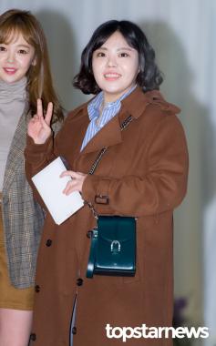 [HD포토] 김민영, ‘깜찍한 브이’ (태양-민효린 피로연)